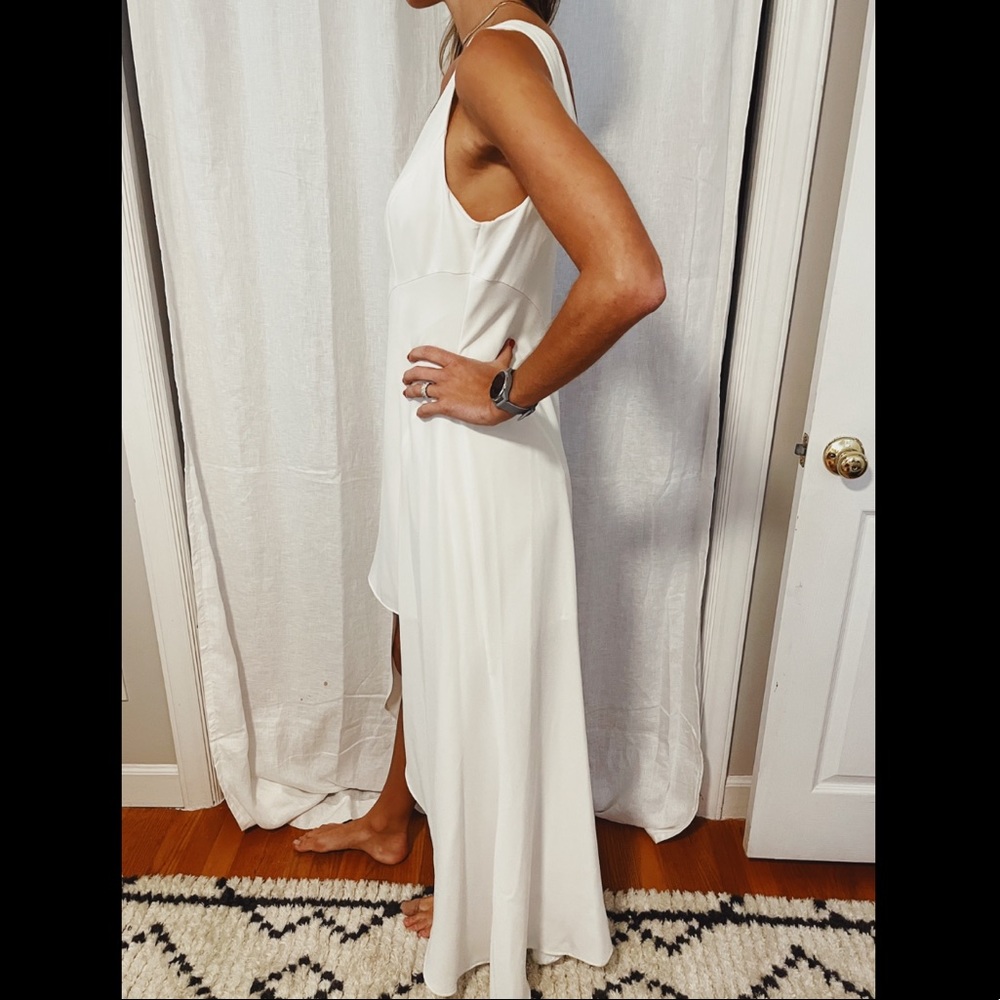 NWT! BCBG off-white high-low dress! Size 8. - Picture 2 of 5